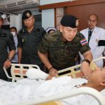 “เราไม่ทอดทิ้งกัน” ผบ.ตร. รุดเยี่ยมฮีโร่ EOD ปัตตานี ชูหัวใจแกร่งเมียตำรวจ พร้อมขอบคุณทีมสืบสวนกู้ศรัทธาคืนทองชาวบ้าน