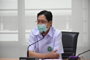 นายแพทย์ธเรศ